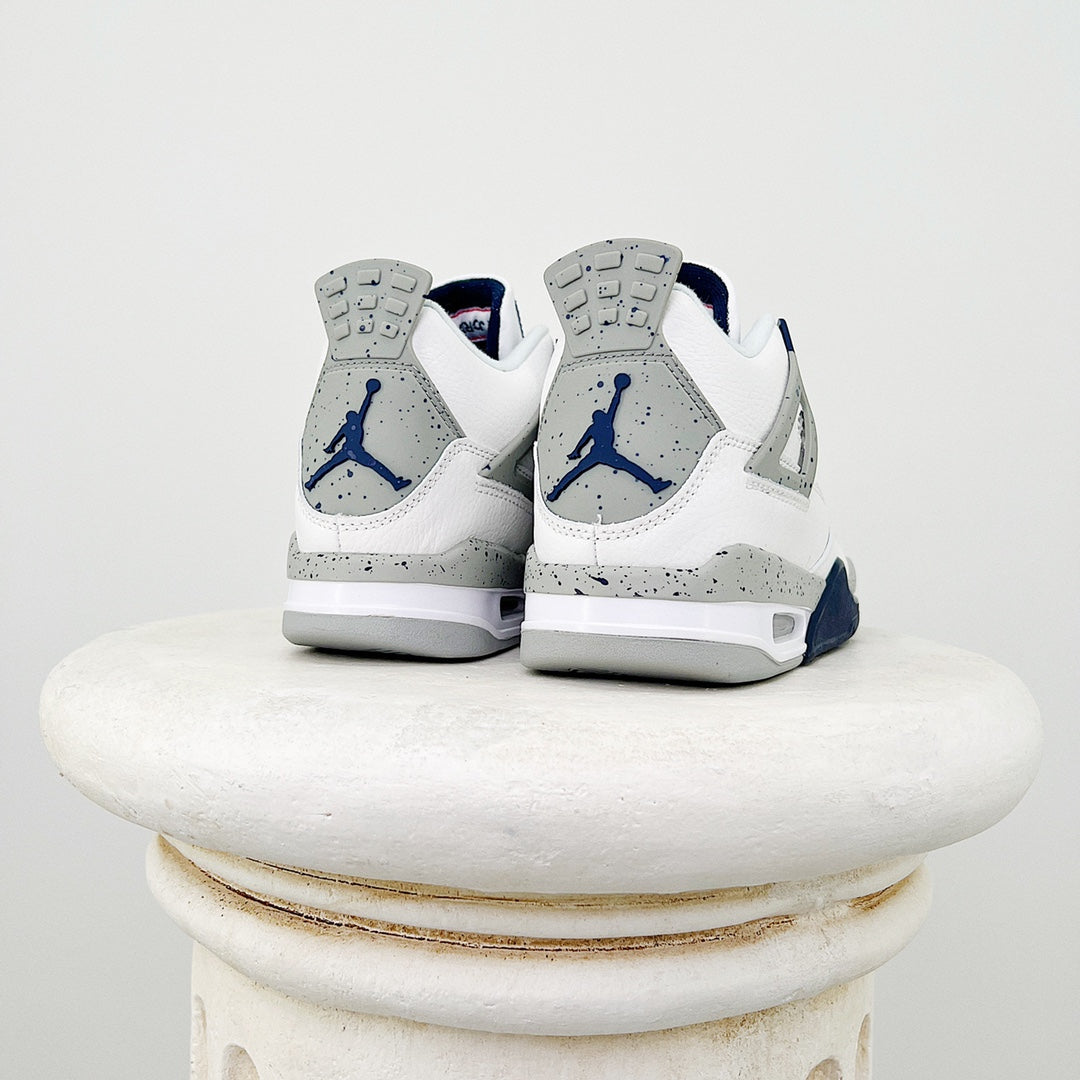 AIR JORDAN 4