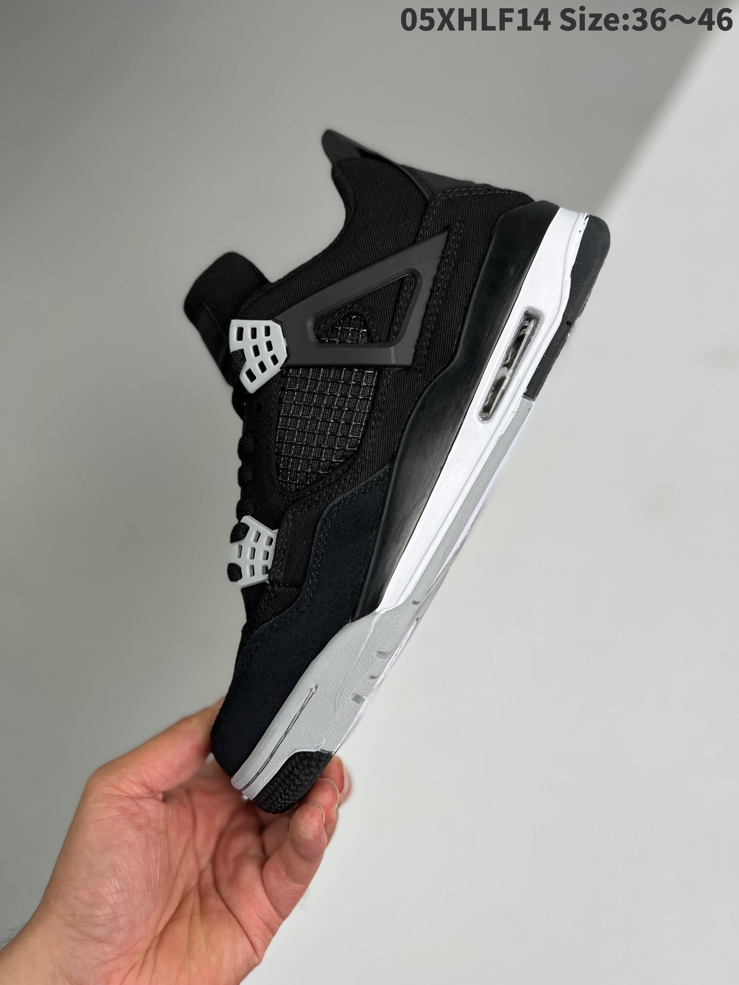AIR JORDAN 4