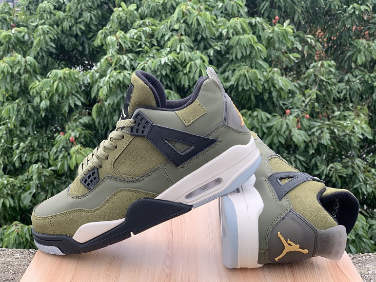 AIR JORDAN 4