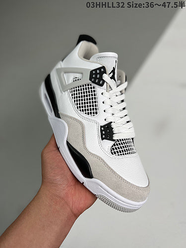AIR JORDAN 4