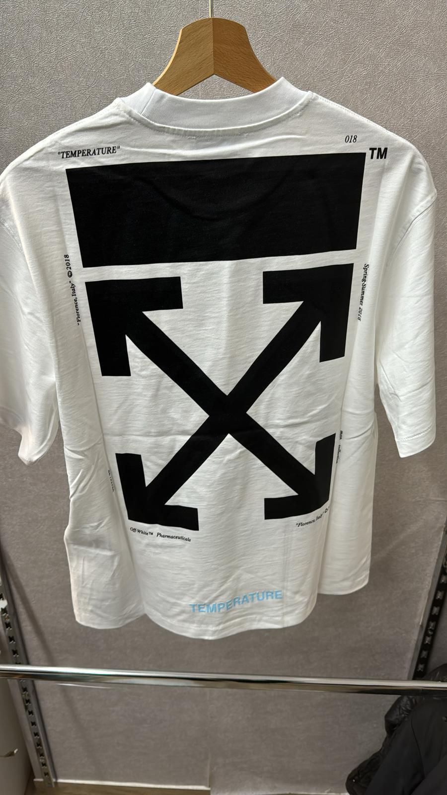 T-SHIRT OFF WHITE