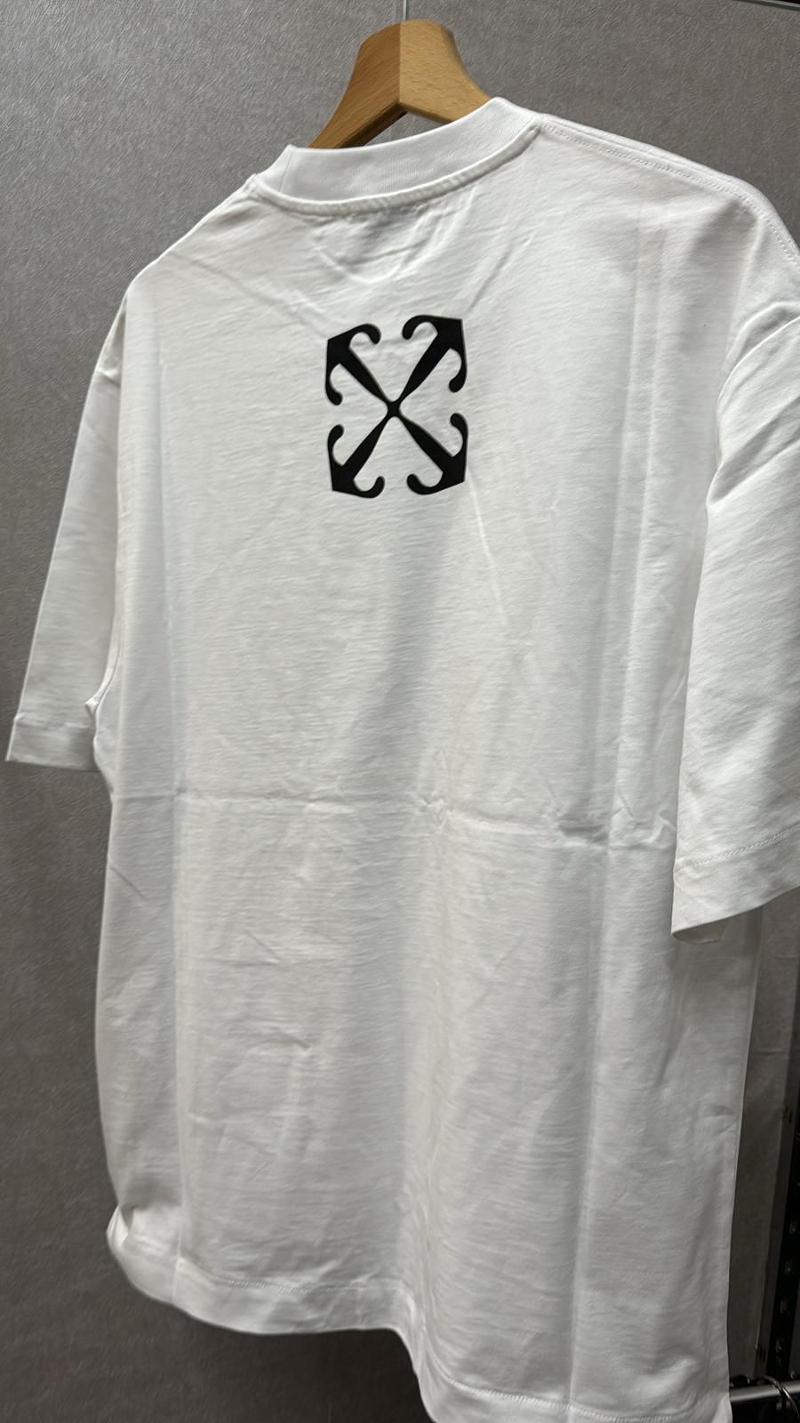 T-SHIRT OFF WHITE