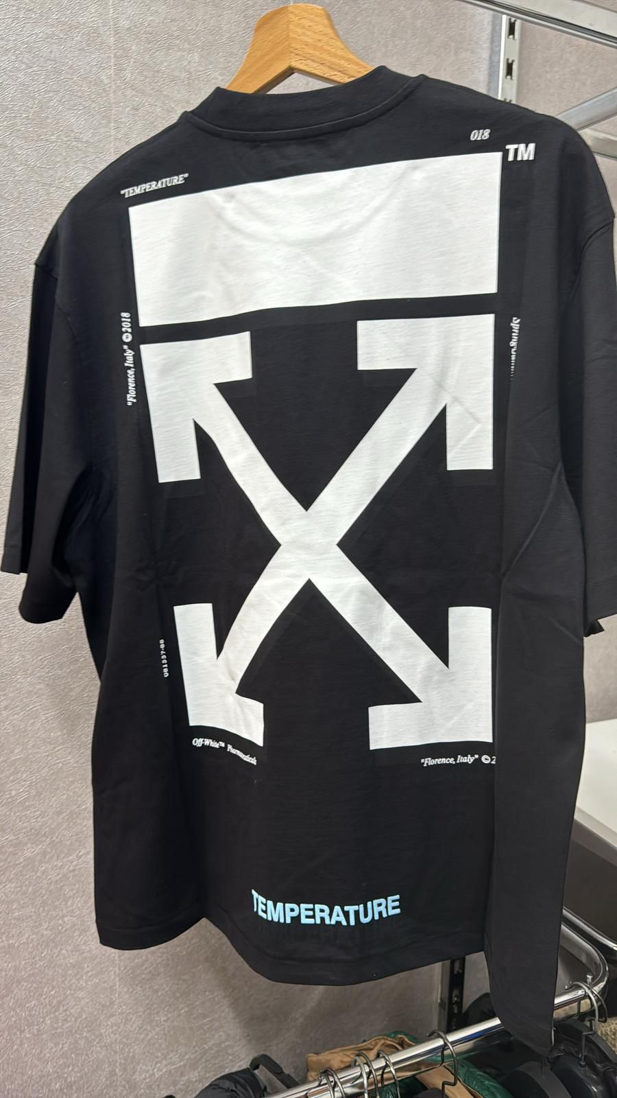 T-SHIRT OFF WHITE