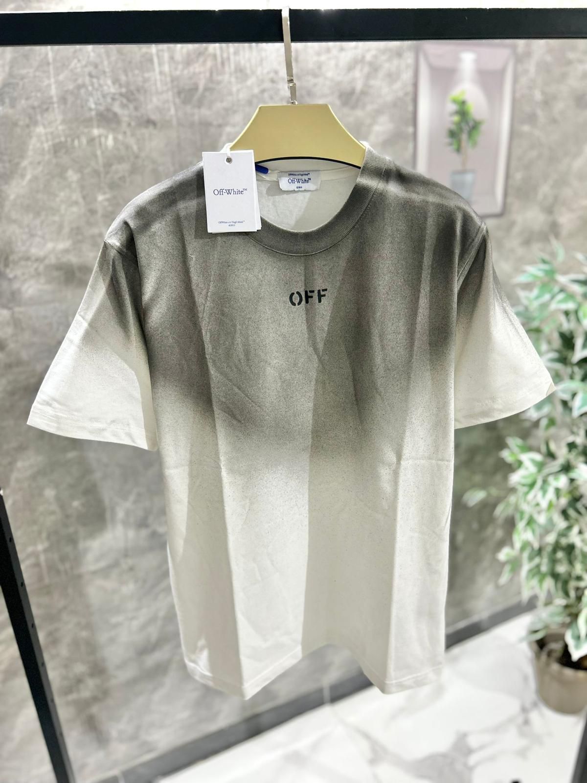 T-SHIRT OFF WHITE