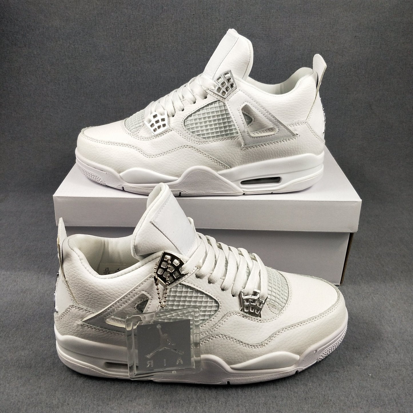 AIR JORDAN 4