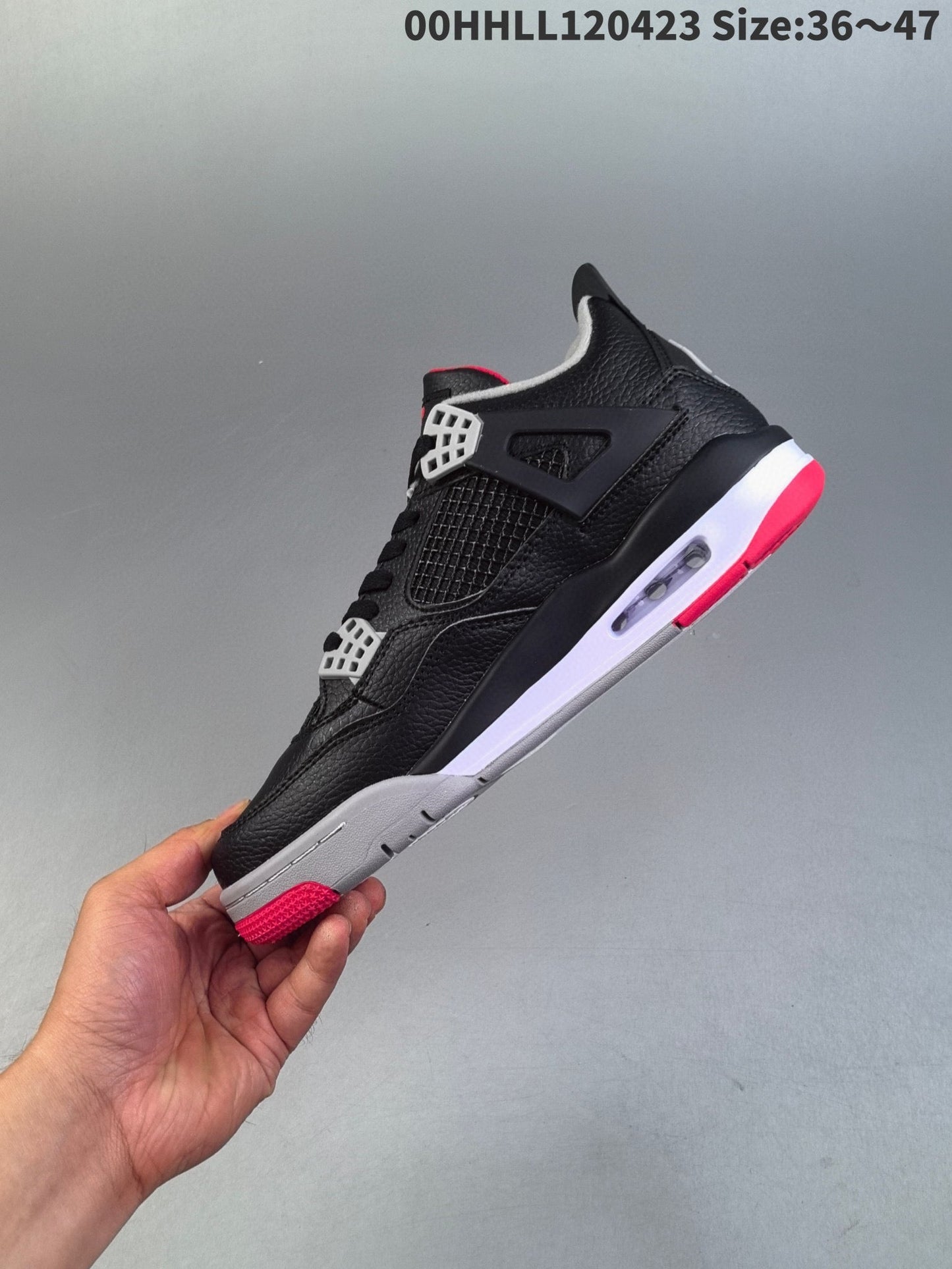 AIR JORDAN 4