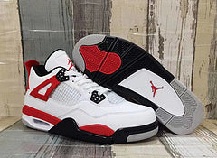 AIR JORDAN 4