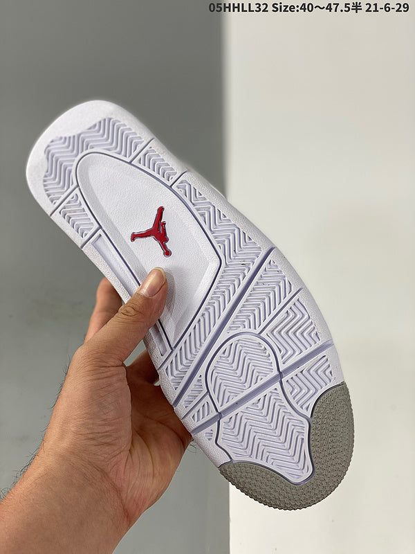 AIR JORDAN 4